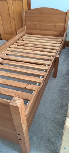 Ikea kids extendable bed - extendable,