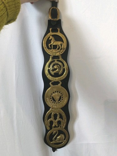 Vintage horse brass on - x,
