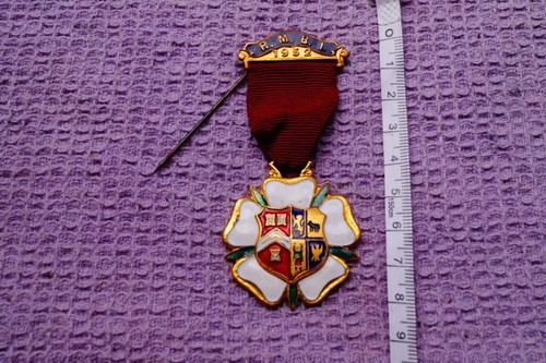 1952 masonic jewel - ,