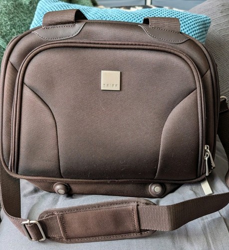 Tripp brown flight - cabin, bag