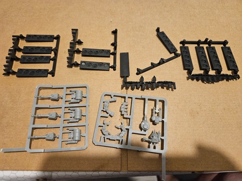 Epic 40k ork sprues and - sprues,