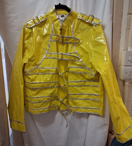 Bnwotmen freddie - bnwot(fun, shack)men's