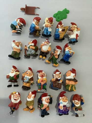 Kinder egg surprise gnome - surprise,