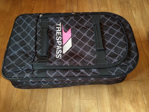 Trespass suitcase - trespass,