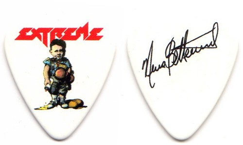 Extreme guitar pick - :, nuno