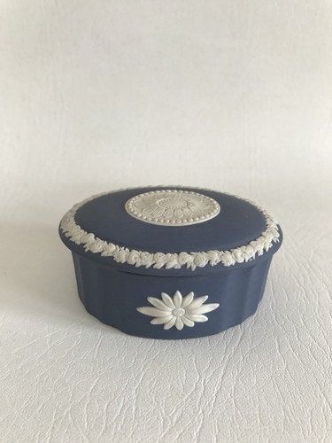 Wedgwood portland blue - portland,