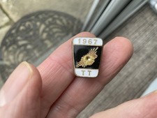 Vintage isle of man of TT  1967  Pin badge Motorcycle Racing superbike No Stone
