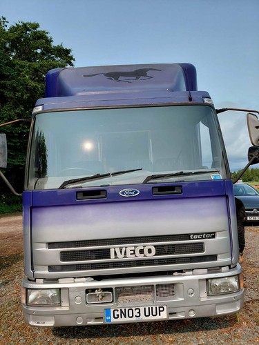 Horse box ton - box, for