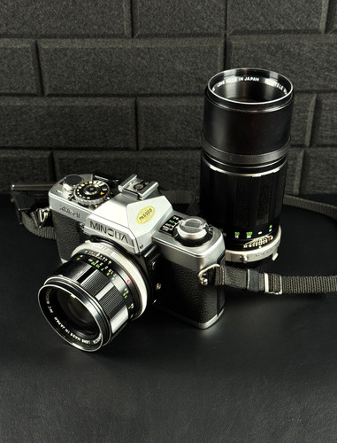 Minolta 35mm film camera - film,