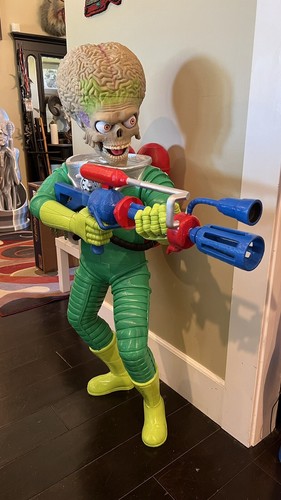 Mars attacks life size diy - mars,