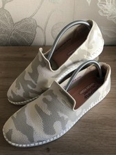 Skechers Cleo Stitch Masquerade Memory Foam Slip On Flat Shoes UK 5 BRAND NEW