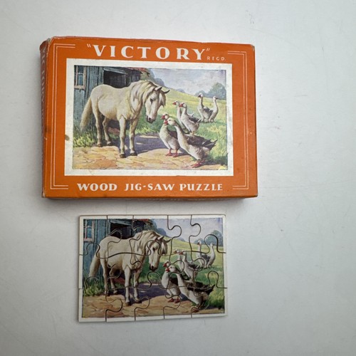 Vintage victory mini wooden - vintage,