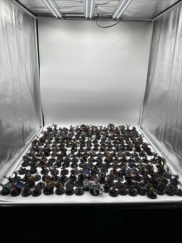 World warcraft lot 235 - of, of