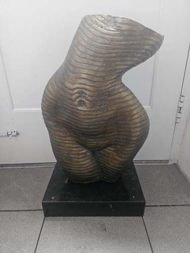 Large bronzed resin - bronzed,