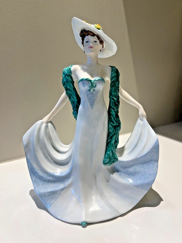 Pretty vintage coalport ladies - pretty,
