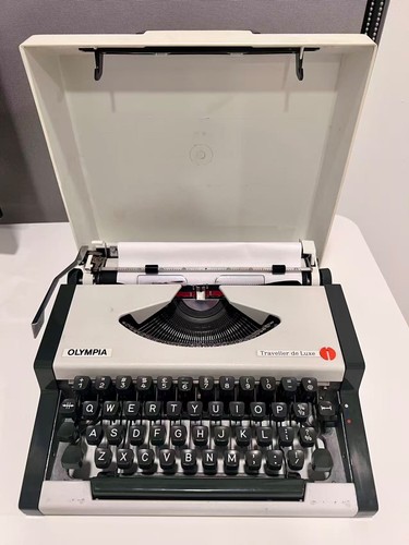 Olympia typewriter traveller - olympia,