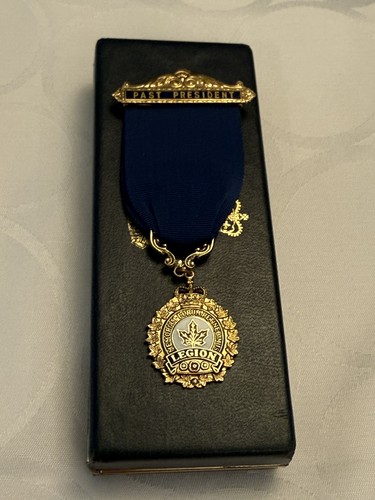Royal canadian legion - legion, past