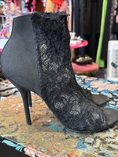 Dolce & Gabbana Lace Peep Toe Heels Size 8.5 Pull On Shoes Designer With Dustbag