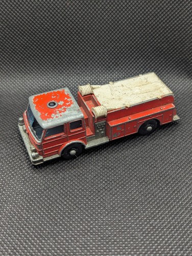 Fire pumper truck 29 - pumper, no