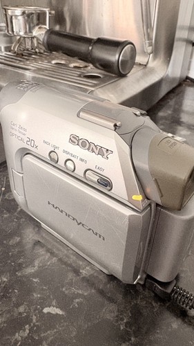 Sony handycam dcr - dcr-hc19e, pal