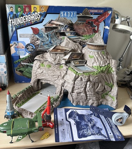 Thunderbirds are - thunderbirds,