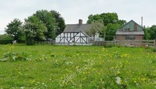 Photo 6x4 Old cottage near