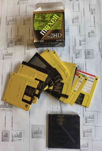 Branded maxell floppy - branded,