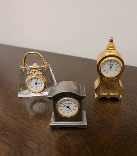 Three minature clocks vintage - minature,