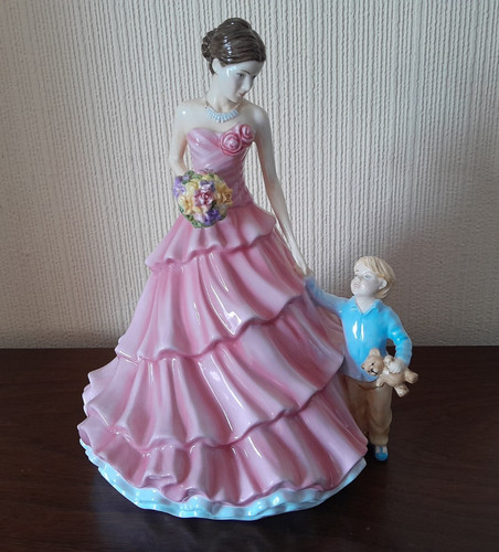 Royal doulton hn5873 loving - royal,
