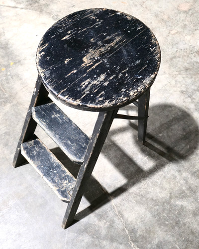 Vintage round wood step - vintage,