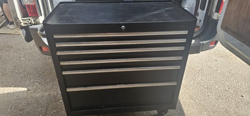 Halfords advanced tool box