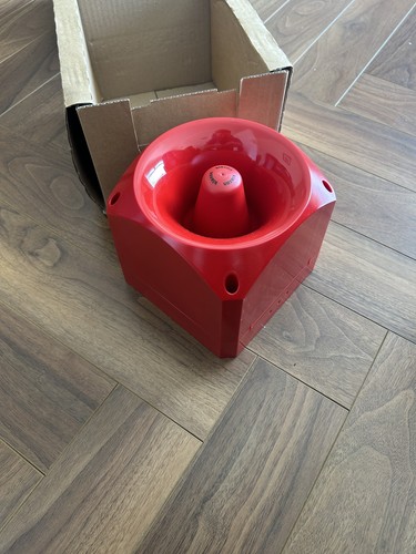 Piece signaller sound - piece,,