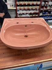 Pompadour basin armitage - pompadour,