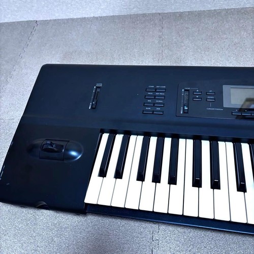 Korg music workstation - 01/w,