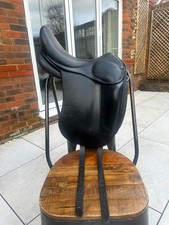 Childeric dressage saddle