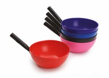 SHIRES FEED SCOOP frost proof plastic coated metal handle for durability