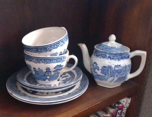 Antique willow staffordshire - antique,