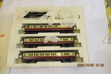 Hornby Ltd Edition Train Pack B17  1664 "  Liverpool" plus 3  coaches Never used