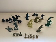 Plastic toy soldiers mixed job - plastic,