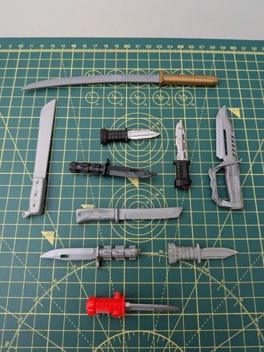 Bundle action man knives - of,