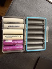 6x 18650 Batteries With Case