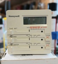 Honeywell ST699B Central Heating and Hot Water Programmer Timer 24-Hour