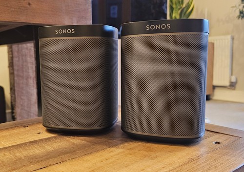 Pair black sonos - of,