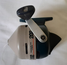ZEBCO 202 Spin cast Fishing