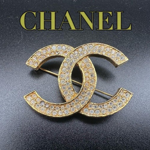 Chanel brooch logo gold - chanel,