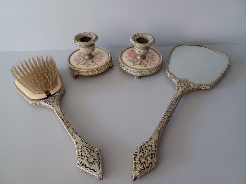 Dressing table set - table,