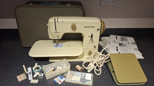 Bernina 700 sewing machine - 700,