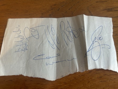The move autographs from - move,