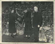 1932 Press Photo Salvation