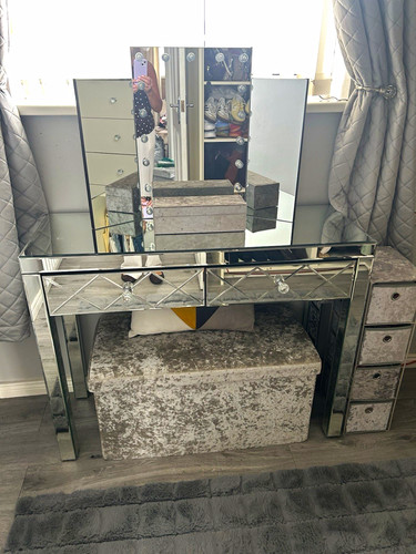 Mirrored glass dressing table - mirrored,